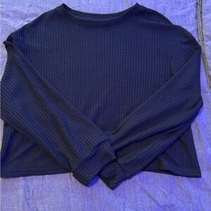 Black crop top long sleeve shirt